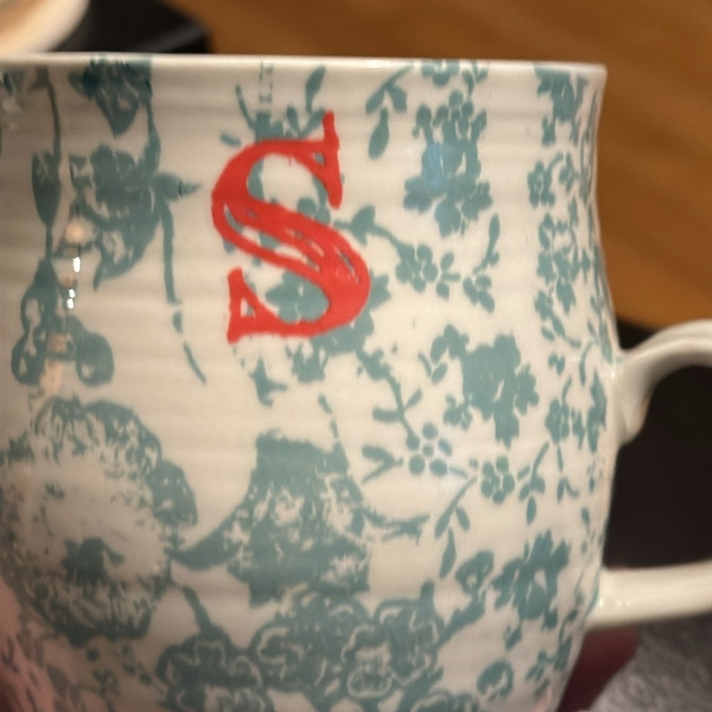 ❤️… Anthropologie Monogram S Mug - Picture 4 of 5